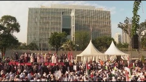 Thousands of pro-Palestinian protesters march to the US Embassy in Jakarta