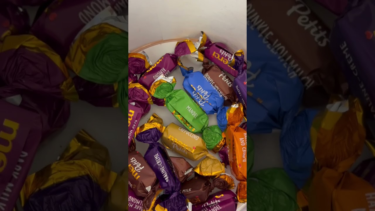 Asmr satisfying Merci petits chocolates 