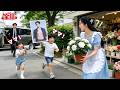 富豪CEOの子供たちは999人の求婚者を断ったのに、道端の花屋を営む貧しい少女に「ママ」と呼びかけた!恋が訪れた!