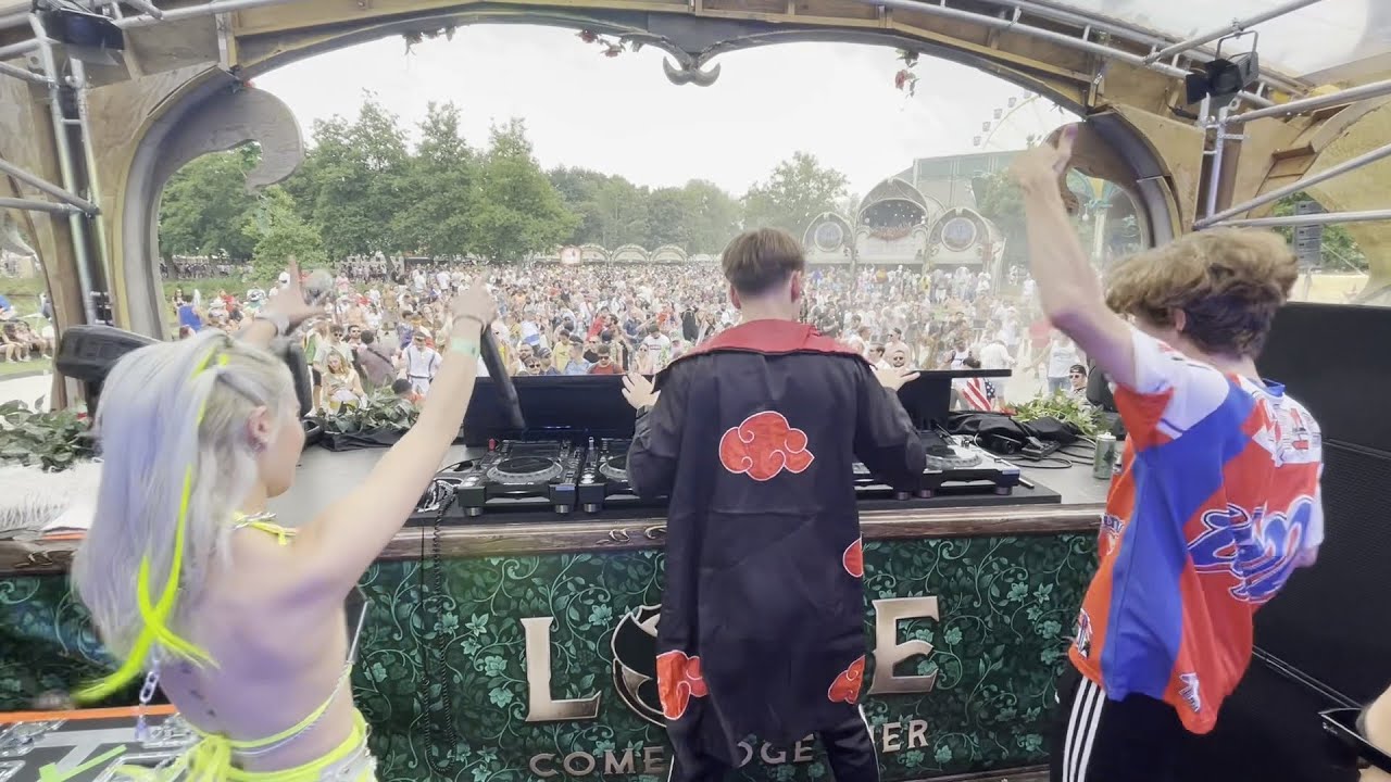 POLICE IN PARIS (ex. DYSOMIA) X SKY SKY | Tomorrowland 2022 - WE2 - Rose Garden Stage