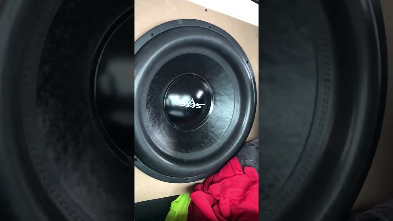 18 inch skar audio