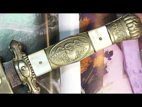 Patriotic Handles and Etch on Sheffield Bowies