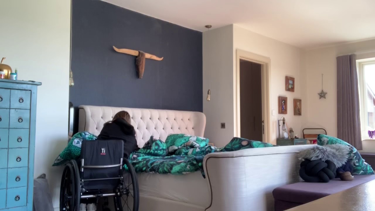 C6/7 Quadriplegic Making a Tidy Bed YouTube