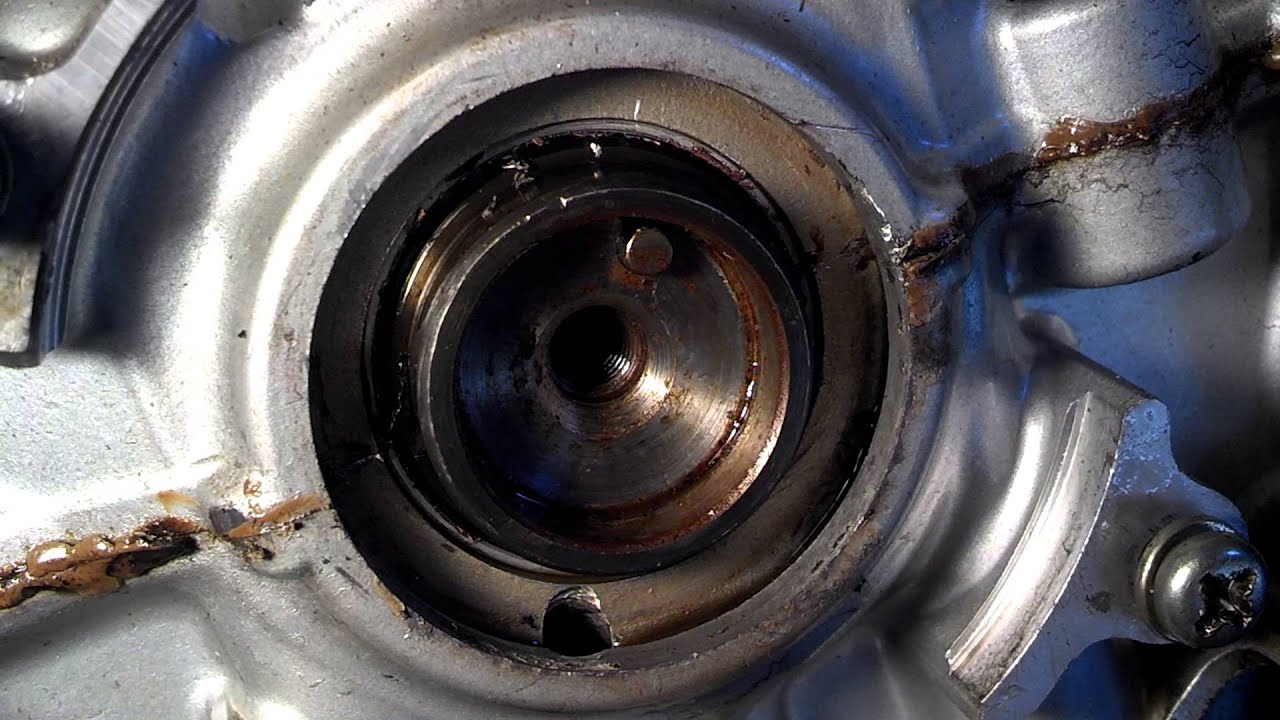 Yamaha xj 1100 crank seal repair part 2 YouTube