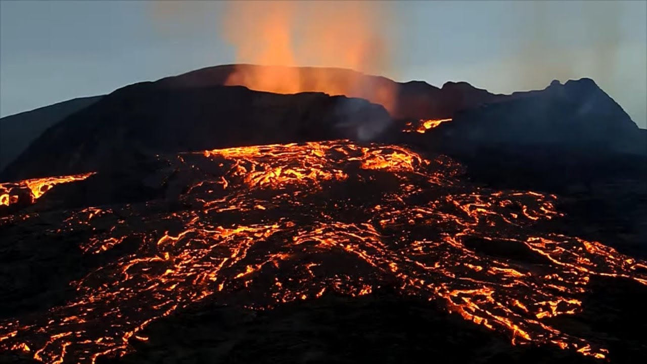 DrFox2000 - Live Stream Recording - Iceland Volcano - Day 110 - YouTube