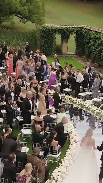 You’ve Never Seen A Wedding Aisle Like This… #weddingshorts #wedding
