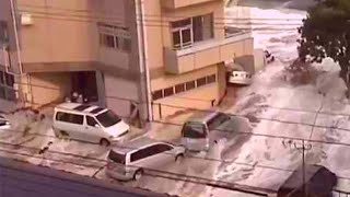 Huge Impressive Coming Tsunami Wave At Kamaishi City Japan 2011
