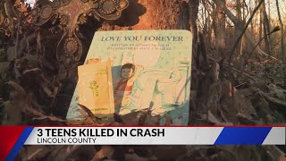 3 teens dead, 2 injured in rollover crash in Lincoln County
