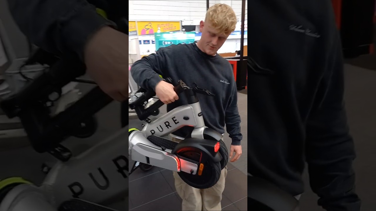 Folding e-scooter "Pure" by StreetBooster. Eurobike 2024 Award winner.  