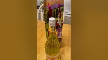 Let’s WINE DOWN this weekend 🎉🎉🎉 #traderjoes #moscato 🍑