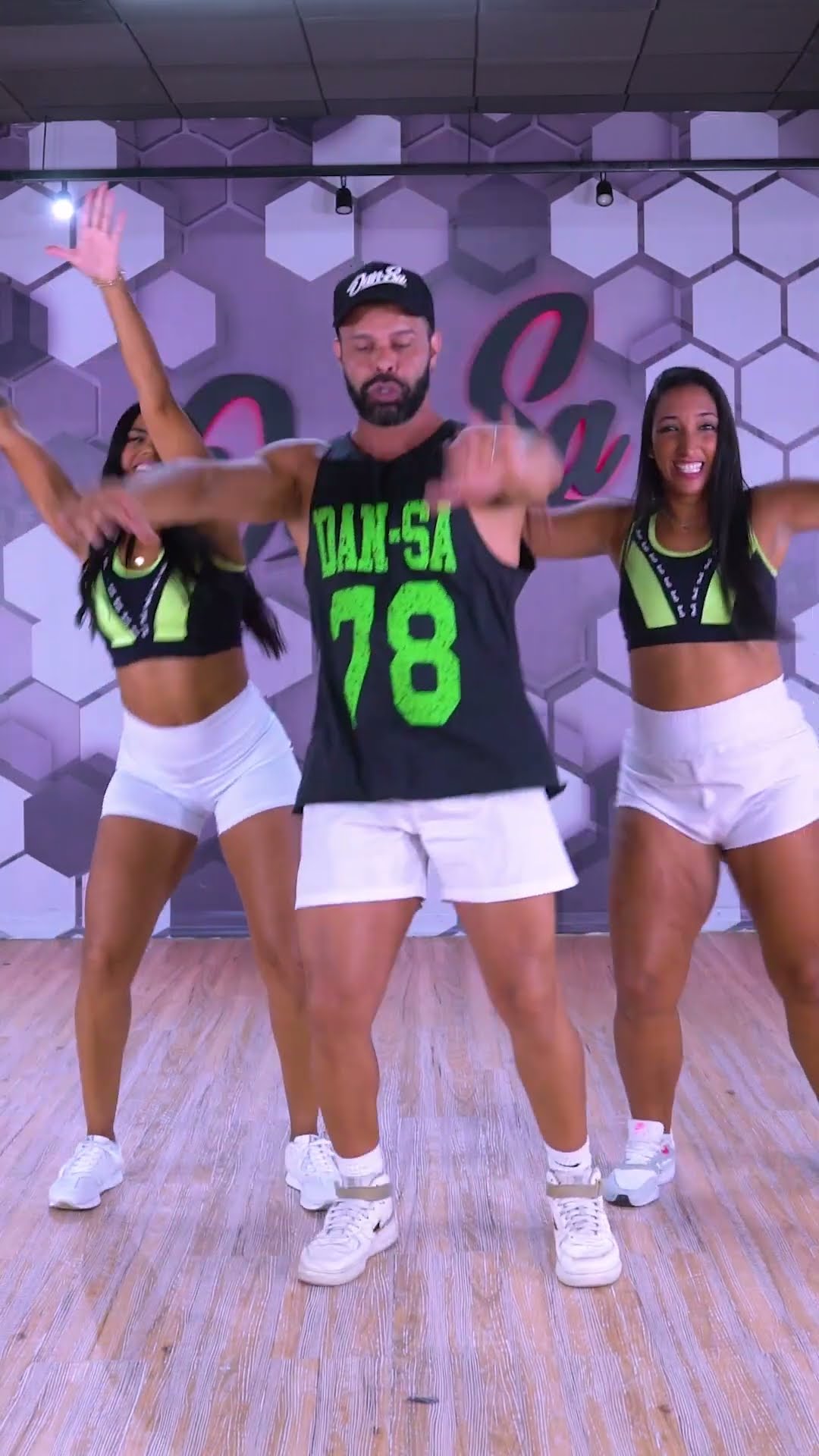 Nova Dança - Harmonia do Samba - Dan-Sa / Daniel Saboya (Coreografia) #shorts