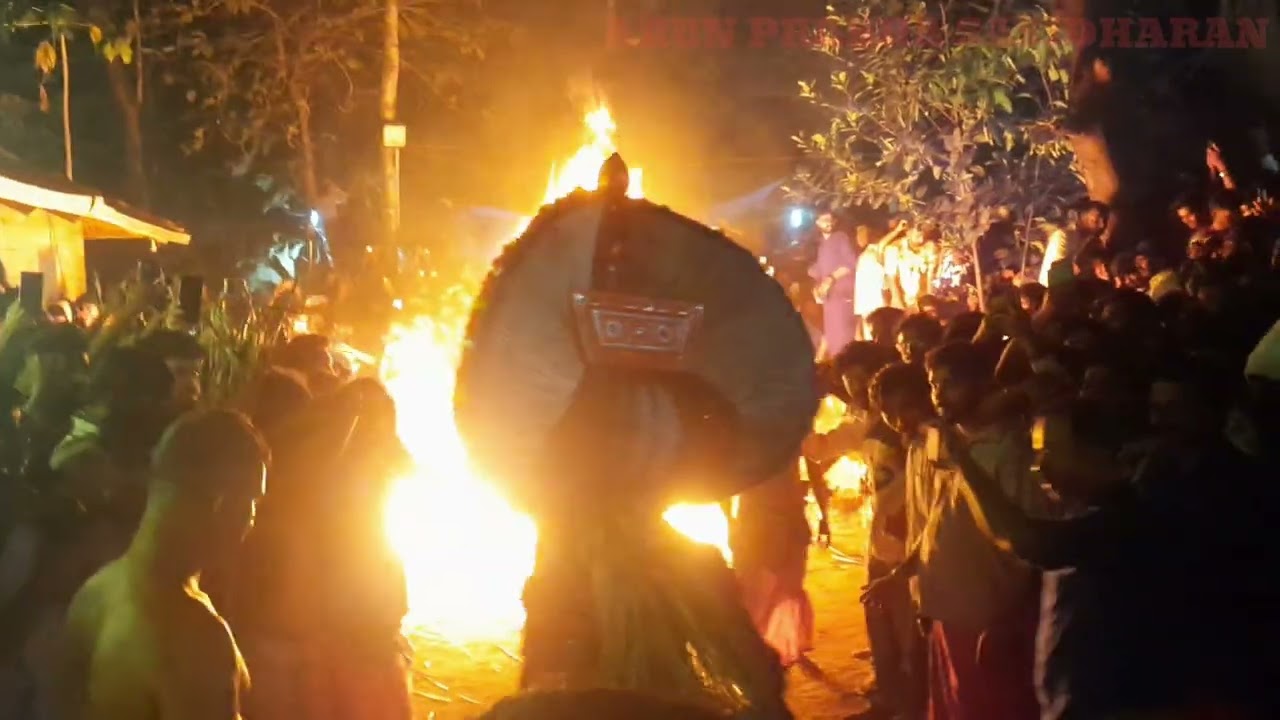 KANDANAAR KELAN THEYYAM