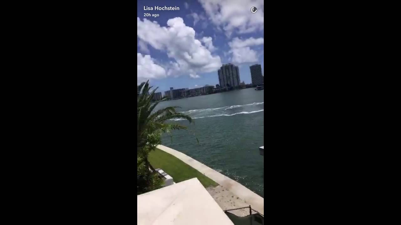 'Real Housewives of Miami' star Lisa Hochstein under fire for tasteless private jet photo ahead of Hurricane Irma