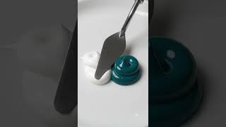What Happens When You Mix White + Deep Teal Paint😱🎨 #Satisfying #ColorMixing #Shorts #paintmixing