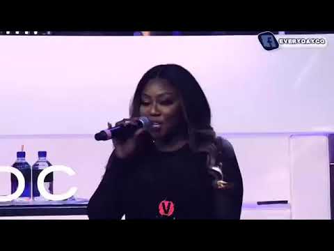 Xscape performs “My Little Secret” live at Versuz