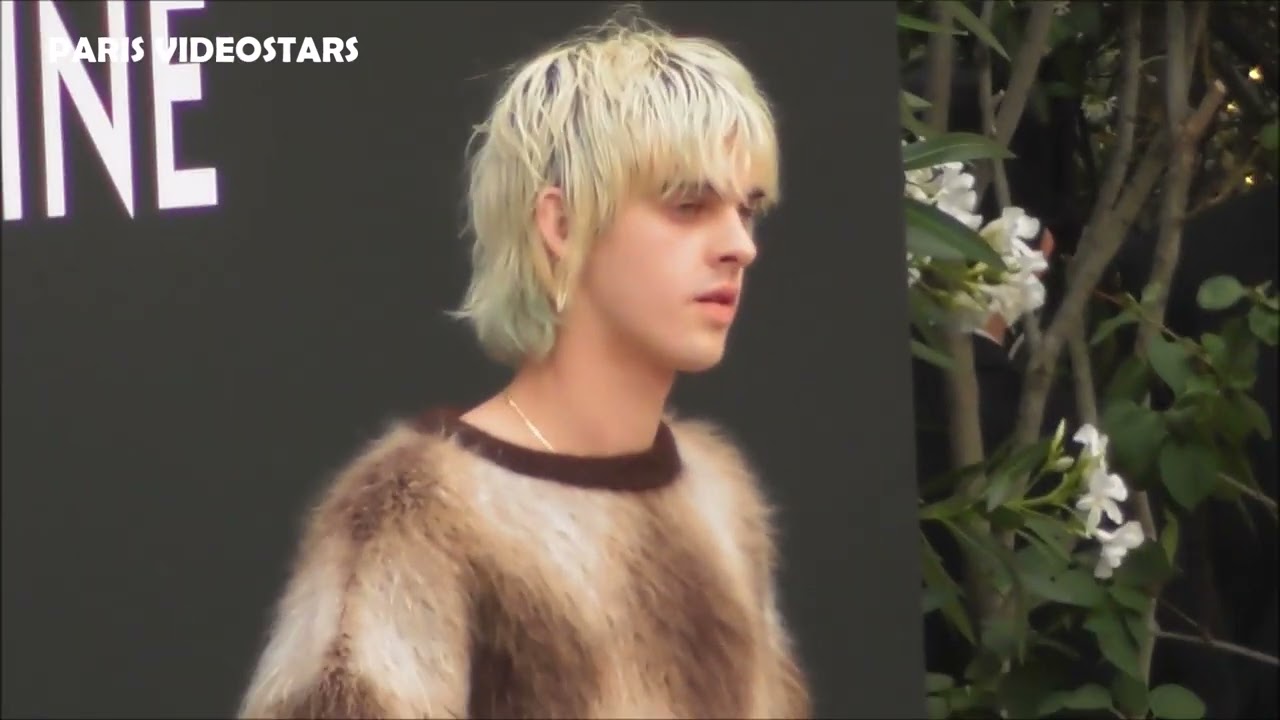 Devon Ross "Irma Vep" & Earl Cave "Alex Rider" "Domina"@ Paris 26 june 2022 Fashion Week show Celine