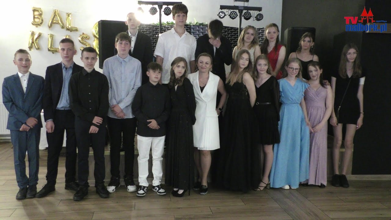 Malbork. Bal ósmych klas Szkoły Podstawowej nr 9.