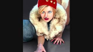 Cat In A Hat Renaissance Marie Austin Raghouse International Pictorial