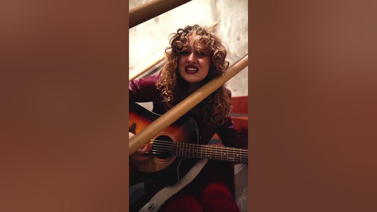 Lola Young - Messy (Acoustic) ♥️ covered by Mary Rose Brown