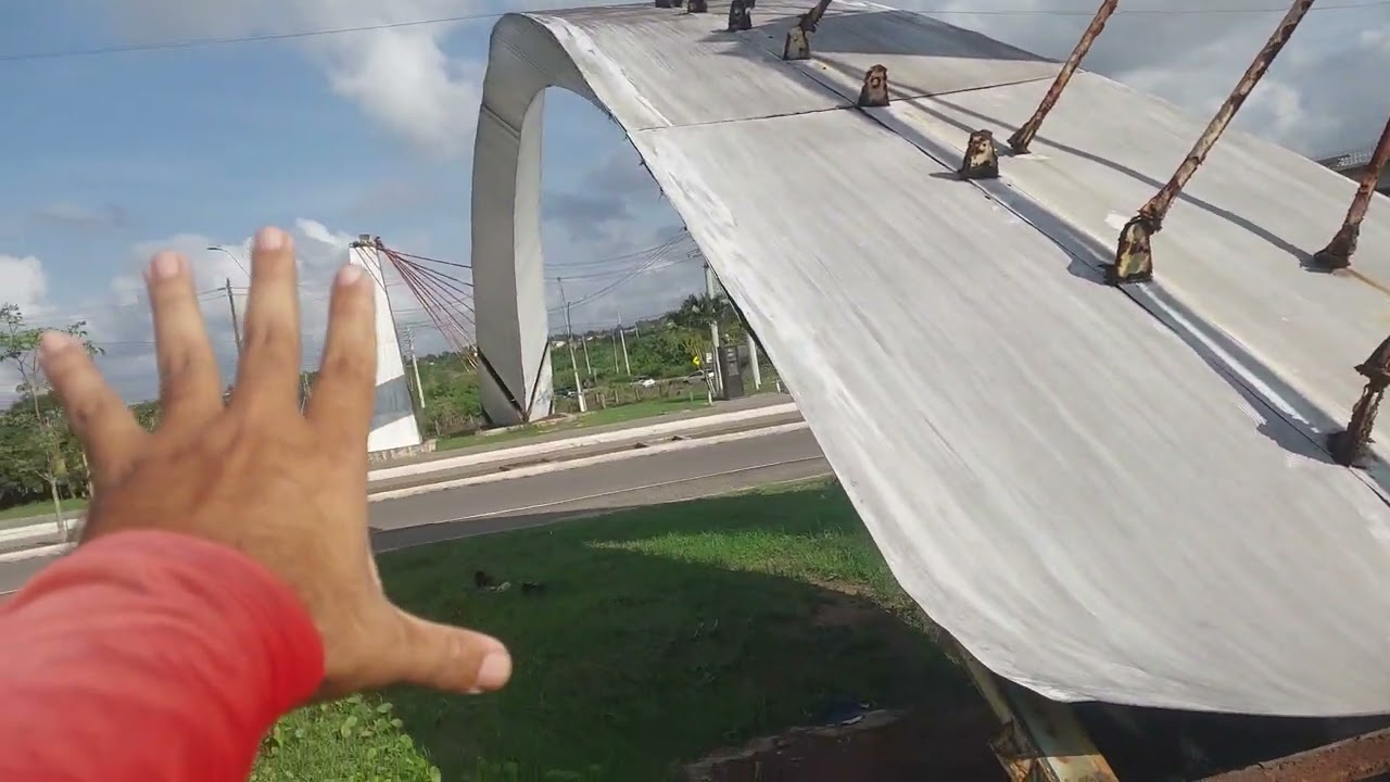 Portal da entrada de Macaíba/RN abandonado.