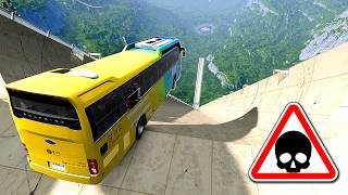 TRAVEL BUS VS MEGA RAMP 🔥 Crazy Crashing Game | Trucks Vehicles Extreme Jumping Car Stunts Simulator screenshot 4