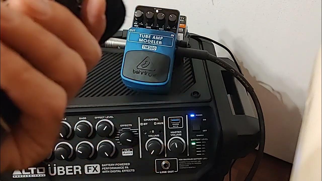 Behringer TM300 Tube Amp Pedal 'Clean' tone ? YouTube
