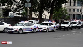 Մեծաթիվ ոստիկանական ավտոբուսներ ԱԳՆ-ի դիմաց