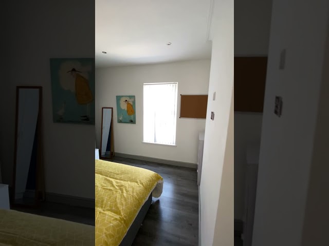 Video 1: Main bedroom