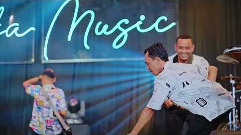 Niken Salindry - BOJOMU SESOK TAK SILIHE (Official Music Video ANEKA SAFARI)