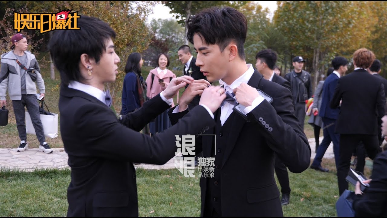 左立婚禮！華晨宇戶外視頻合集~花花給于朦朧系領結、為愛情鼓掌、與伴郎團搞笑合影【2018/10/20】Hua Chenyu