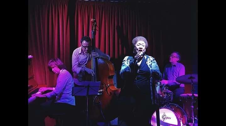 Gwen Perry & Michele Faber Trio | Live At Flappers