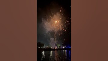 New design 108 shots 1.3 G compound from Happy Family Fireworks #fireworks #riakeo