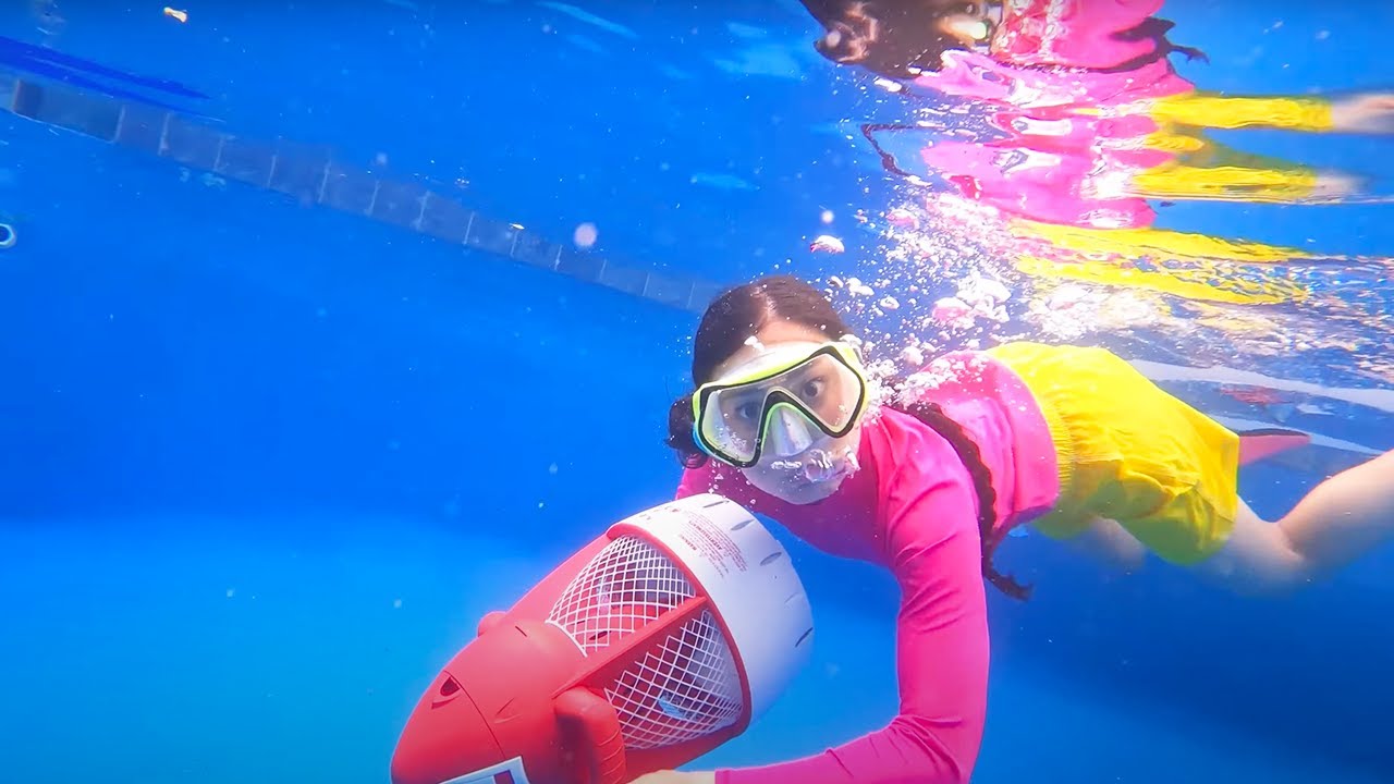 Ellie Sparkles Show Diving Pool Sports WildBrain Enchanted Fun