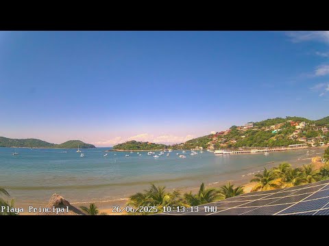 Zihuatanejo - Playa Principal Live — Zihuatanejo, Guerrero live camera thumbnail