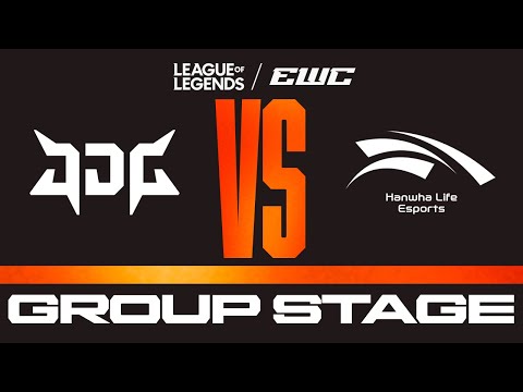 Official broadcast of JDG vs HLE game 1