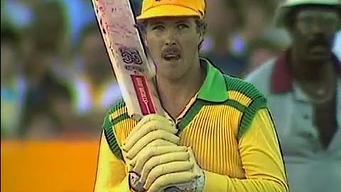 (MOJO Classics) Aussie Cricket Ad 
