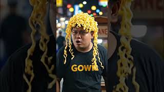 Makan Mie Aneh Rambut Jadi Aneh