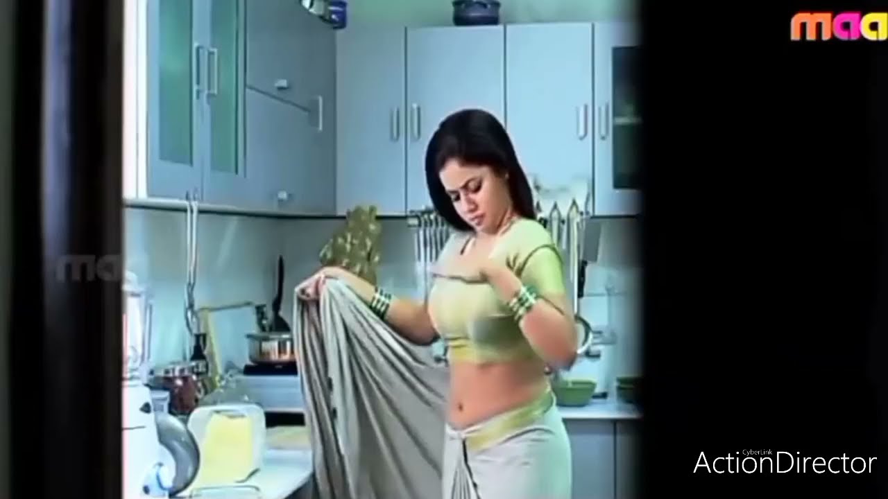 Avunu hot scenes