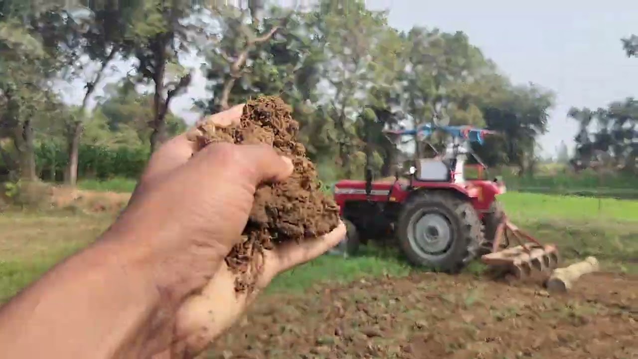 खेतों की घेरायी का काम चालू 🚜✨