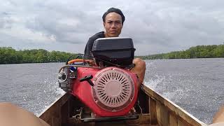 Uji mesin GX420 perahu ketinting balap