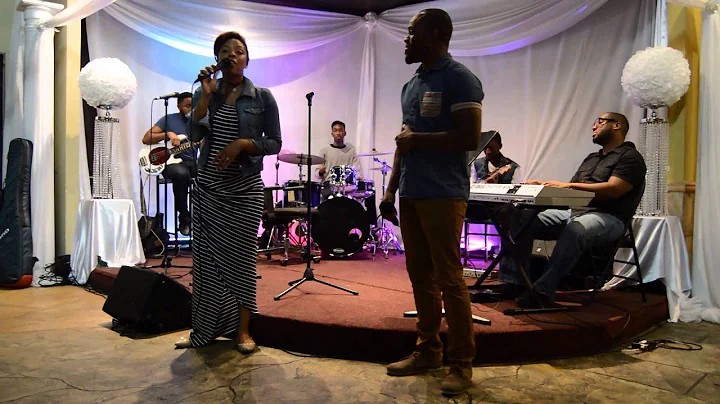 Paul & Leah Mckay @ The Cafe 2015