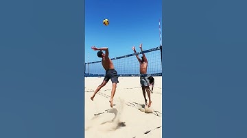 Beach Volleyball One-Arm Dig Battle #shorts #volleyball #beachvolleyball
