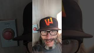 Celebrity how does one not push buttons #buttonsmashing Profile