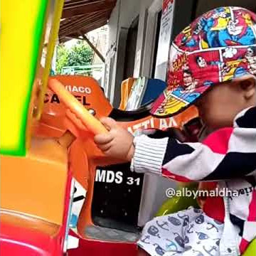 Asep balon - bawa kalem weh... Versi dede lucu 😁
