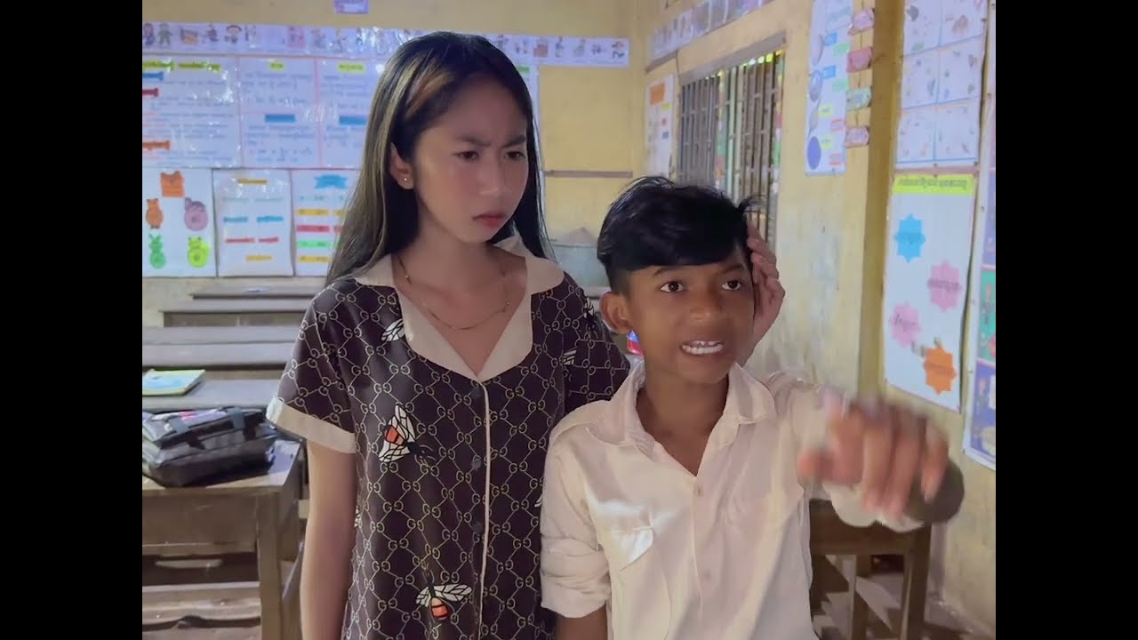 Bad student teacher. កូន.សិស្ស.ច.ង្រៃ.ចង់វាយ.លោកគ្រូ...