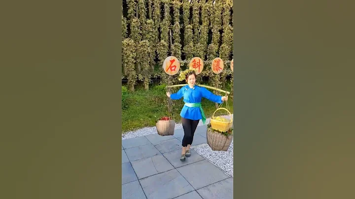 不需要華麗的裝扮,一個充滿善良和自信的女人連走路都帶風。 - 天天要聞