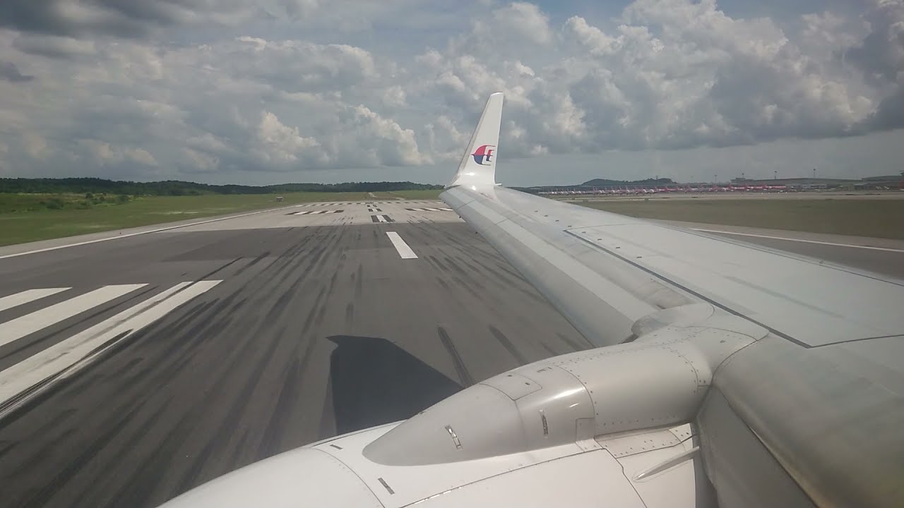 211113 Malaysia Airlines MH1057 Kuala Lumpur-Johor Bahru Take Off