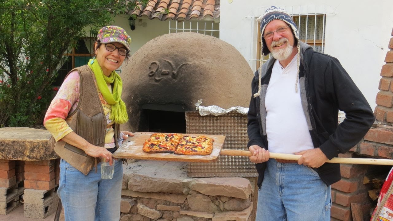 Chuta Chutay - Nancy Manchego - Como hacer un Horno de Adobe - YouTube