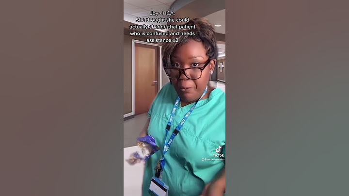 Student nurse asks HCA Joy to help clean a patient (@michelle_comfort)