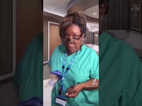Student nurse asks HCA Joy to help clean a patient (@NurseChelleLdn)